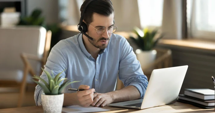 سپتام به صورت ادواری برای توانمندسازی کارشناسان و پاسخ به سوالات متقاضیان وبینار برگزار می‌نماید
